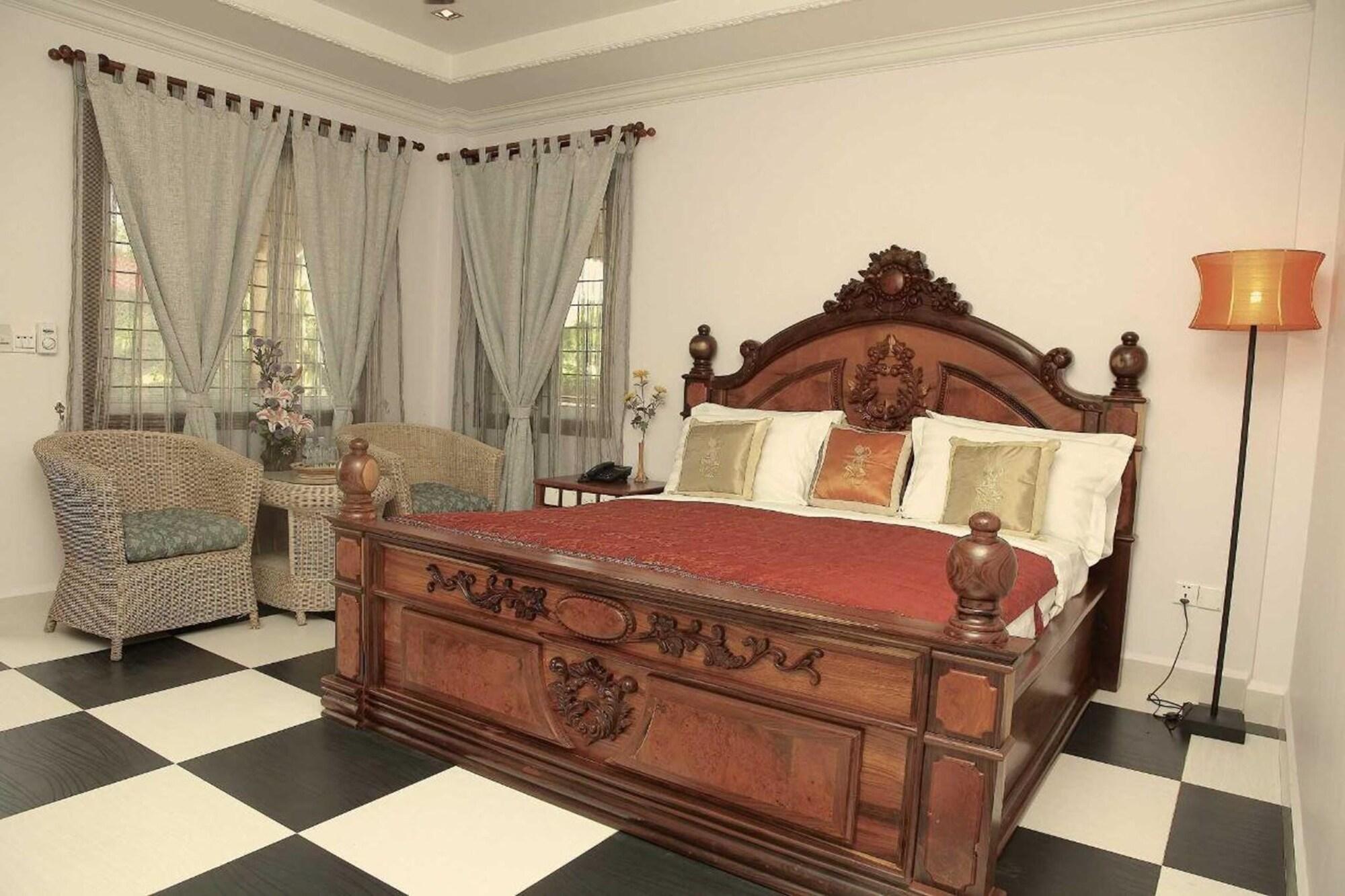 Delux Villa Battambang Exterior foto