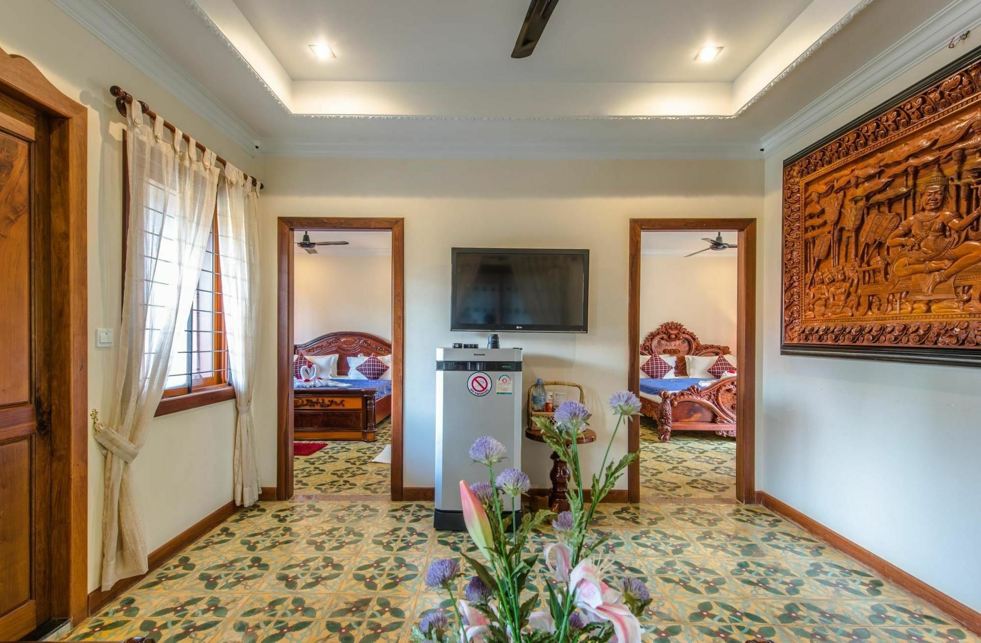 Delux Villa Battambang Exterior foto